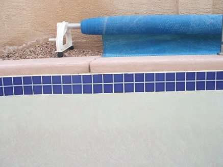 pool tile cleaning